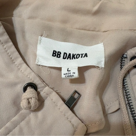 Lightweight utility jacket - Picture 4 of 8